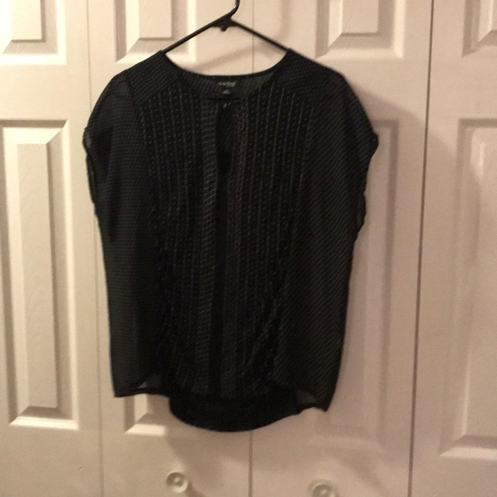 🎉BOGO🎉Cute top great condition